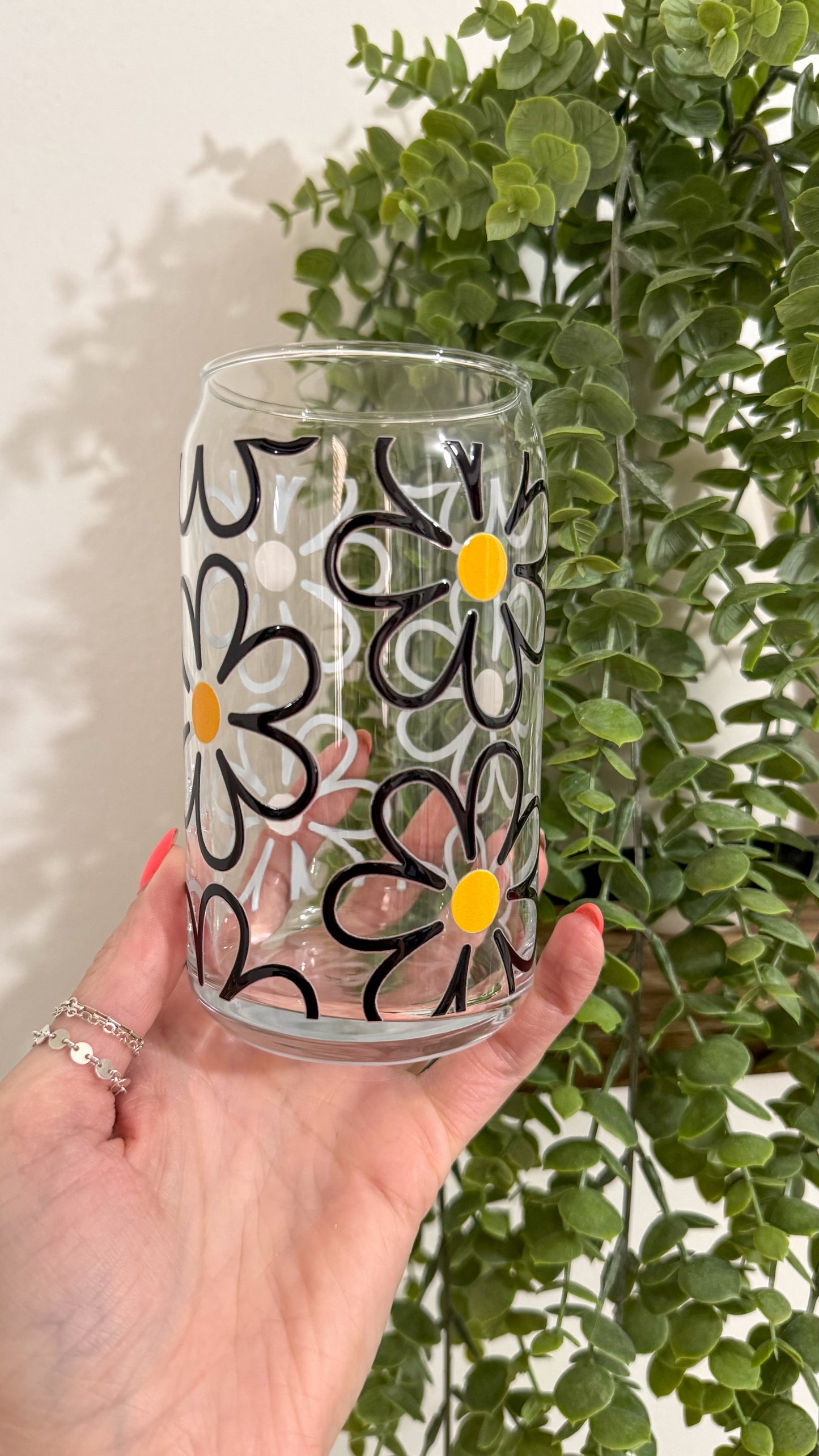 Large Daisies Cup